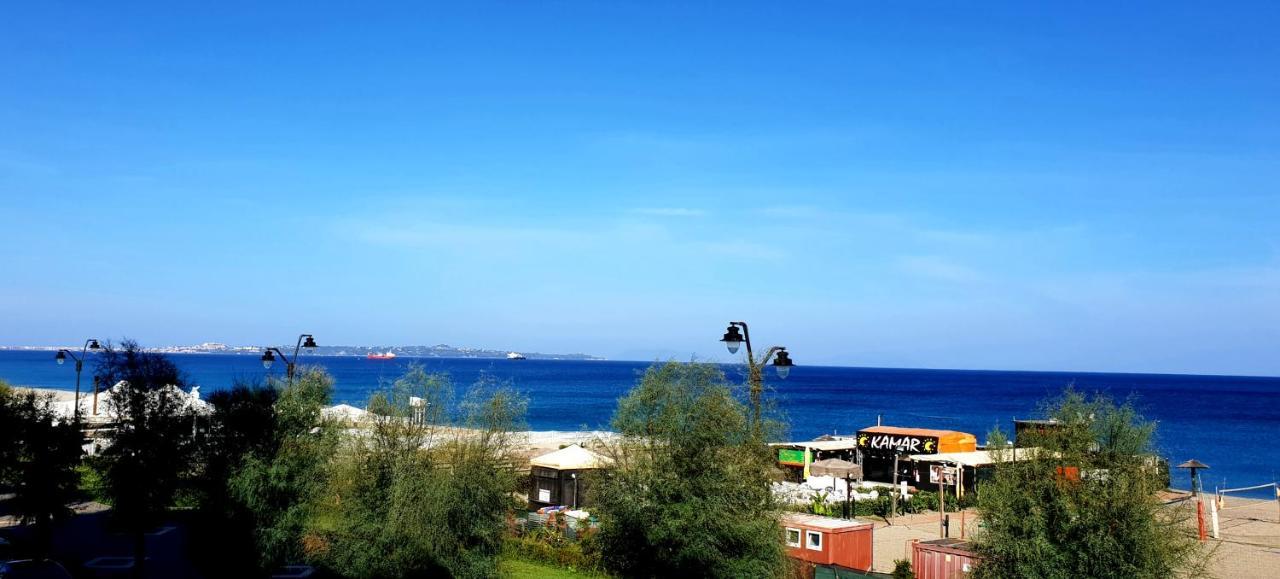 Fronte Mare A Venetico Apartment Exterior foto